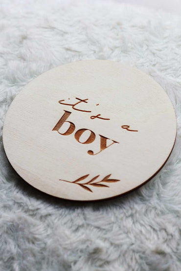 'It's a boy' Wooden Disc