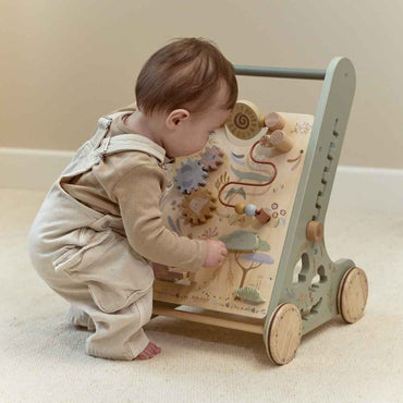 little-dutch-karotsi-perpatistra-drastiriotiton-safari-friends-piti-2