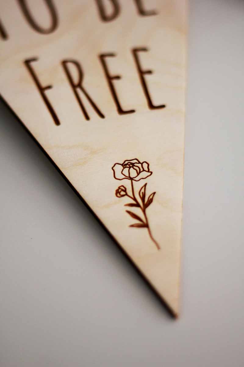 Pastel Kate Σημαιάκι 'Born to be Free'