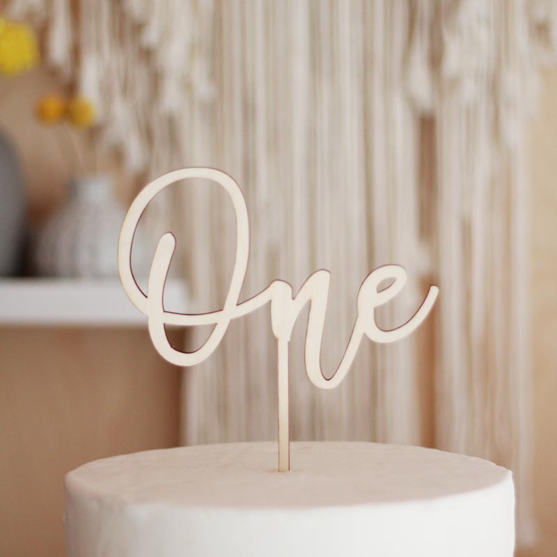 Ξύλινο Cake topper 'One' Calligraphy