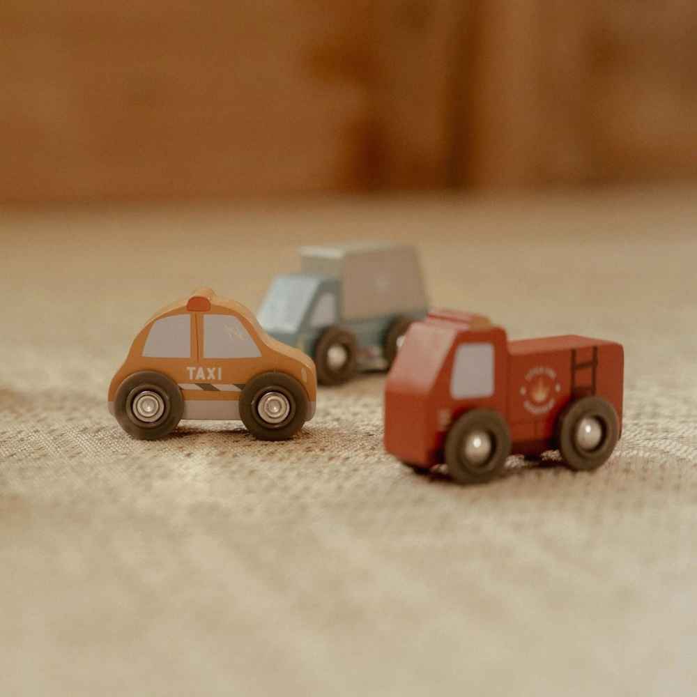 little-dutch-set-ksylinon-ochimaton-paichnidiou-piti-6
