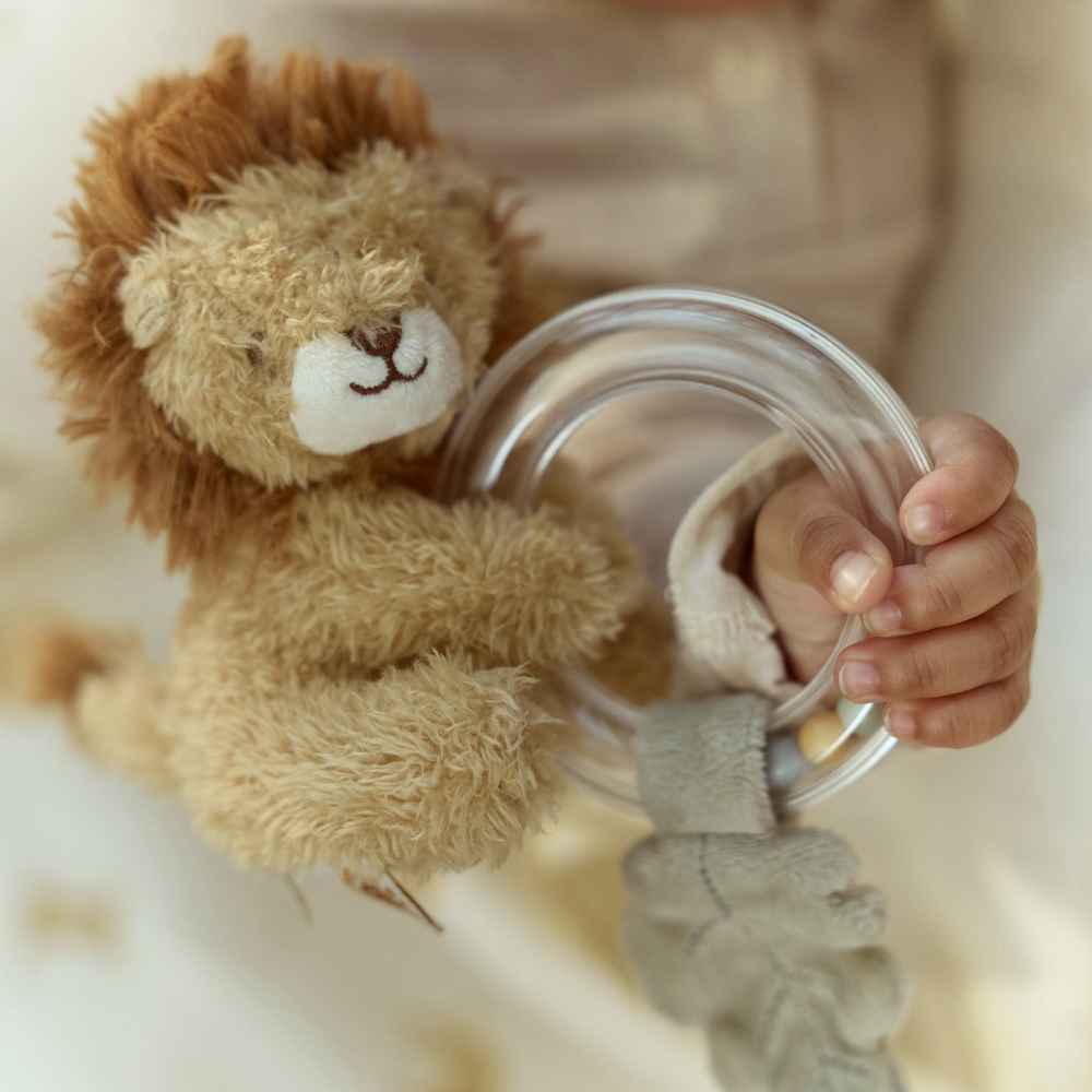 little-dutch-yfasmatini-koydoynistra-liontaraki-me-kriko-safari-friends-piti-4