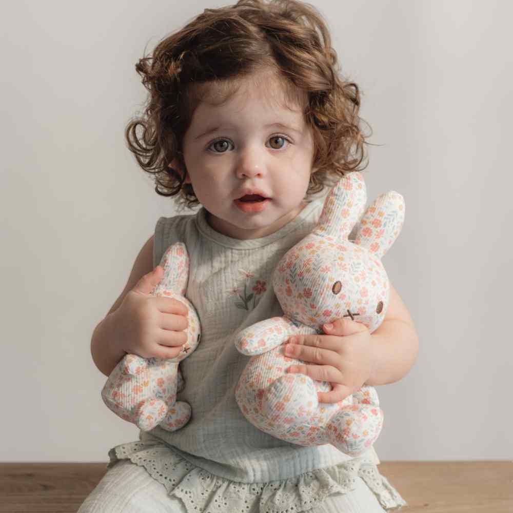 Little Dutch Υφασμάτινο Κουκλάκι Miffy Lucky Blossom All Over 15εκ. GRS