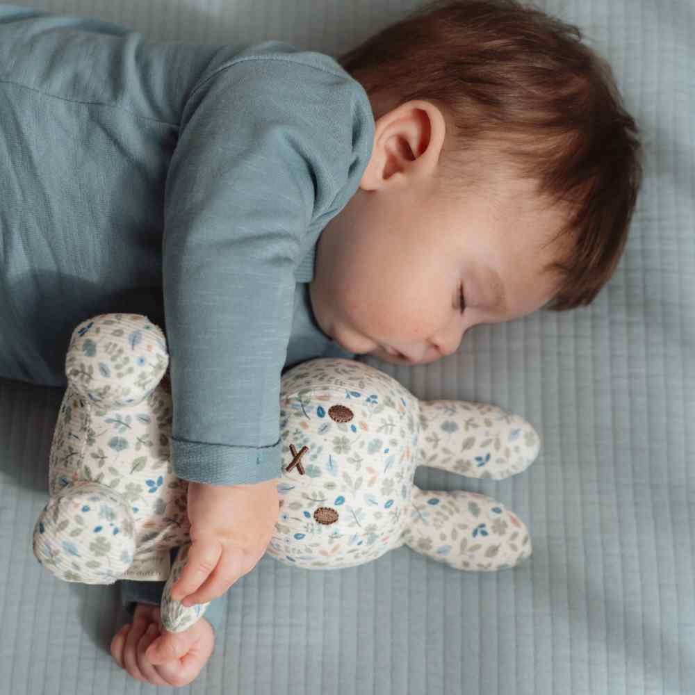 Little Dutch Υφασμάτινο Κουκλάκι Miffy Lucky Leaves All Over 20εκ. GRS
