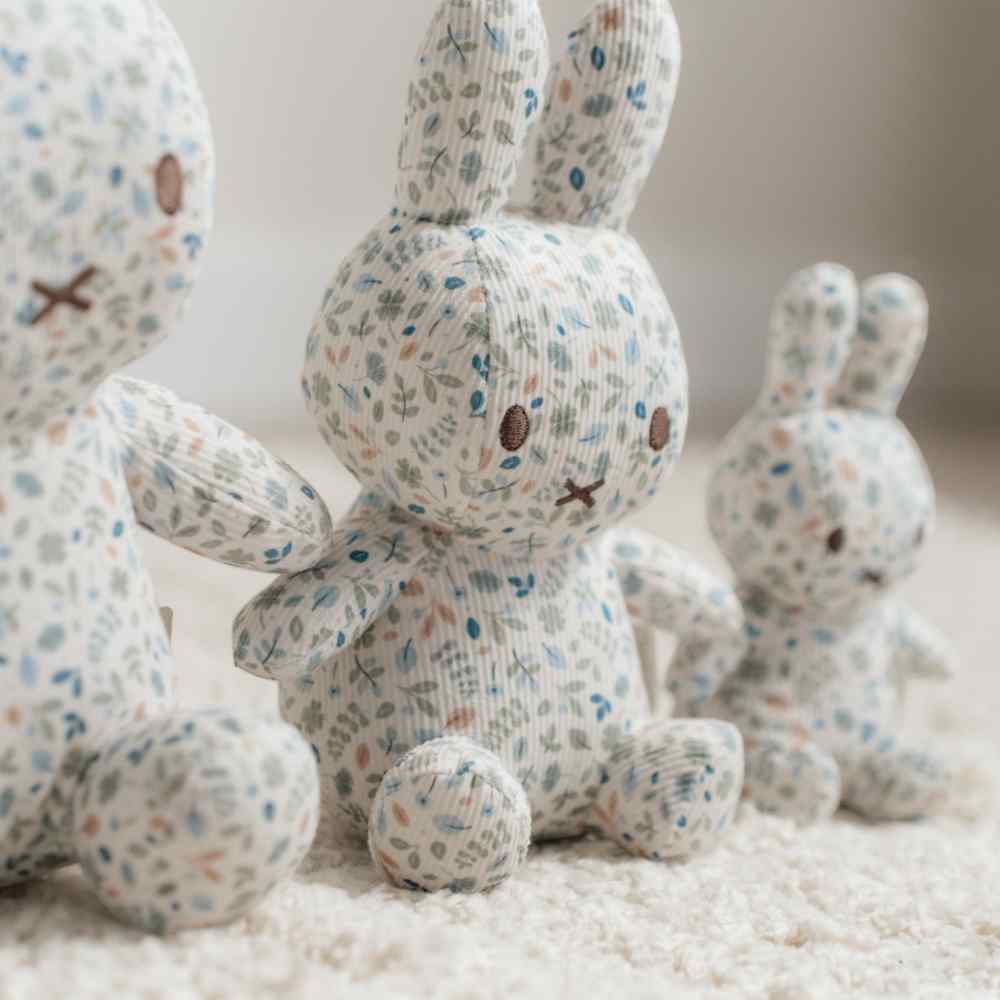 Little Dutch Υφασμάτινο Κουκλάκι Miffy Lucky Leaves All Over 20εκ. GRS