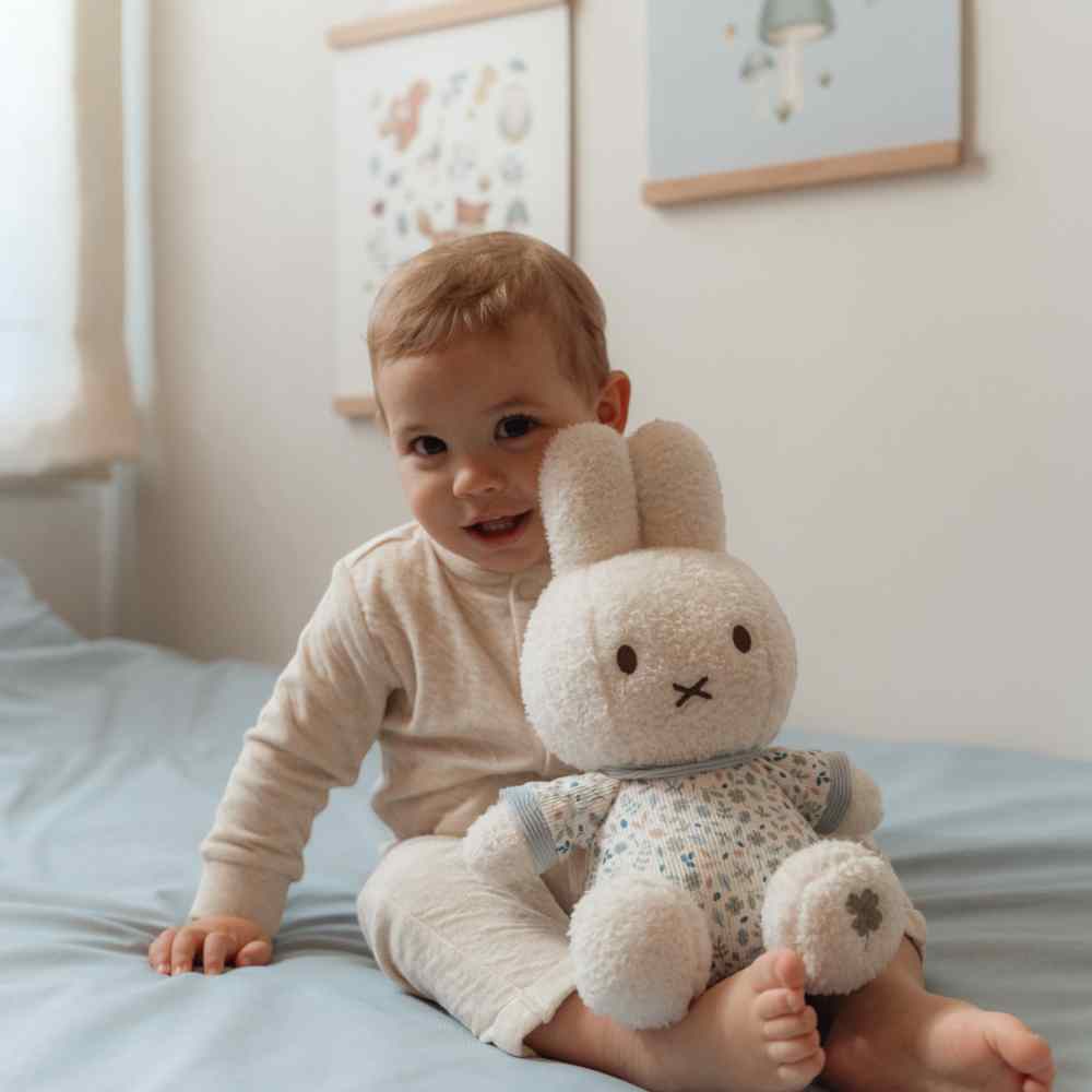 Little Dutch Υφασμάτινο Κουκλάκι Miffy Lucky Leaves 30εκ. GRS