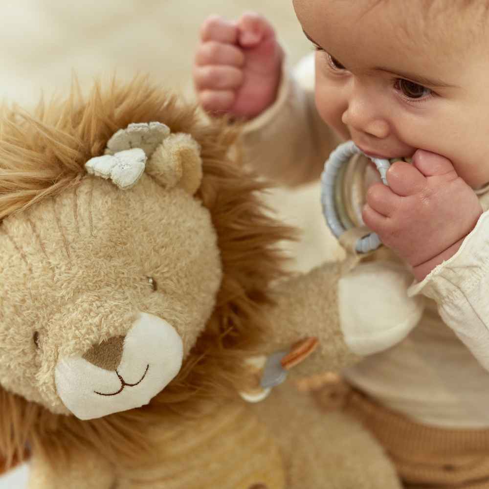 little-dutch-yfasmatino-liontaraki-drastiriotiton-safari-friends-piti-2