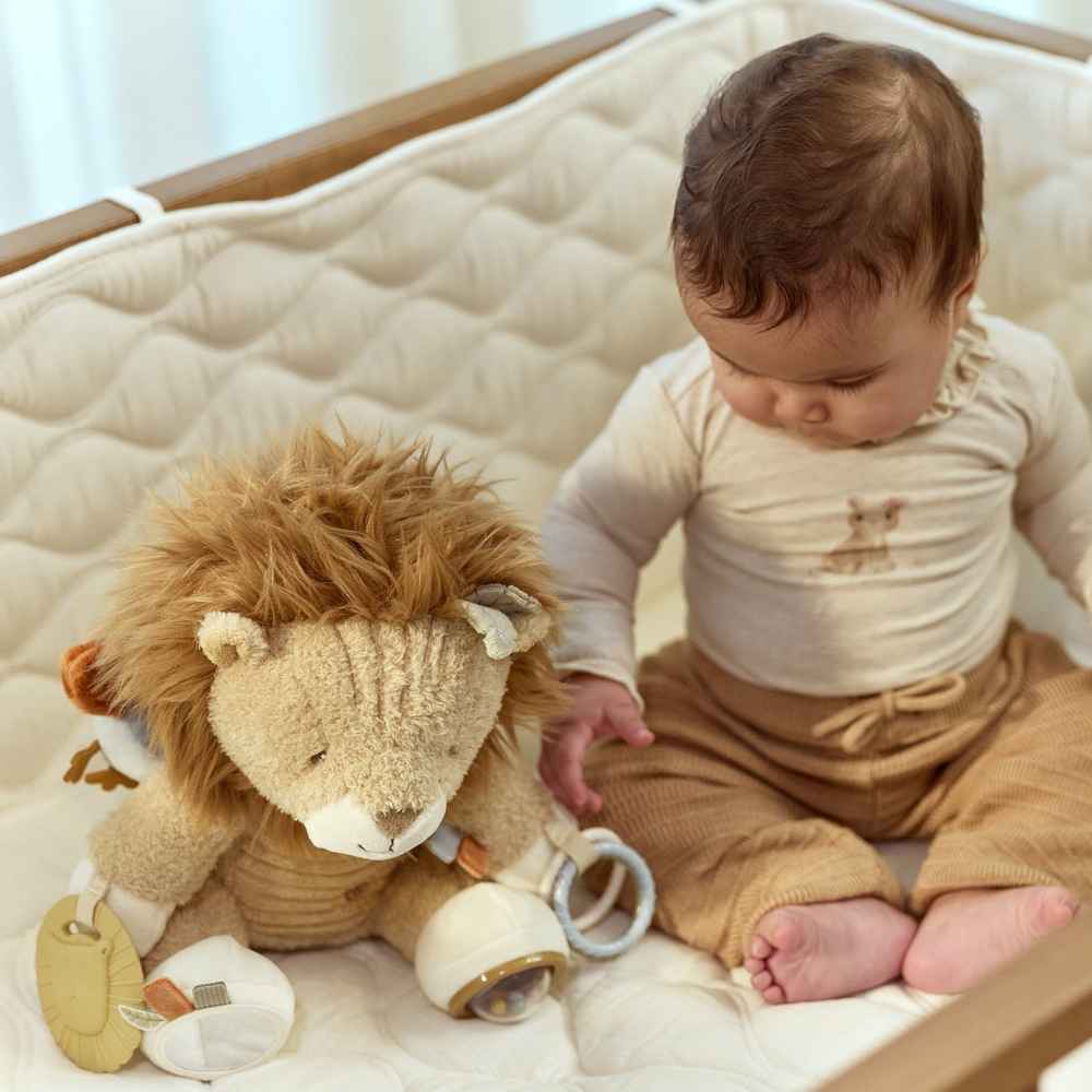 little-dutch-yfasmatino-liontaraki-drastiriotiton-safari-friends-piti-5