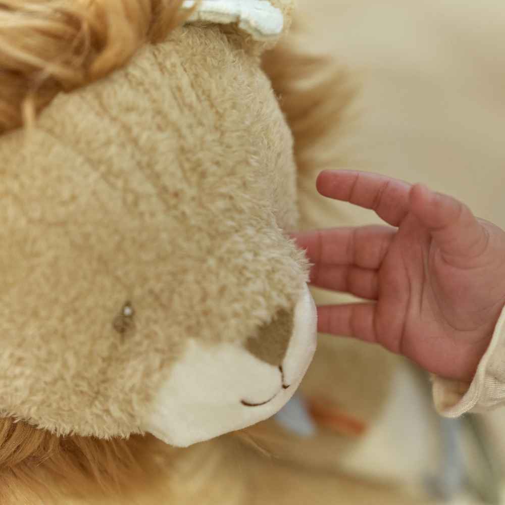 little-dutch-yfasmatino-liontaraki-drastiriotiton-safari-friends-piti-8