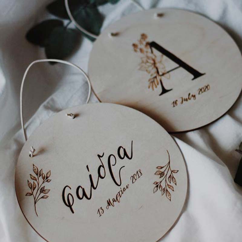 Wooden Disc Floral Romance με Όνομα & Ημ/νία γέννησης
