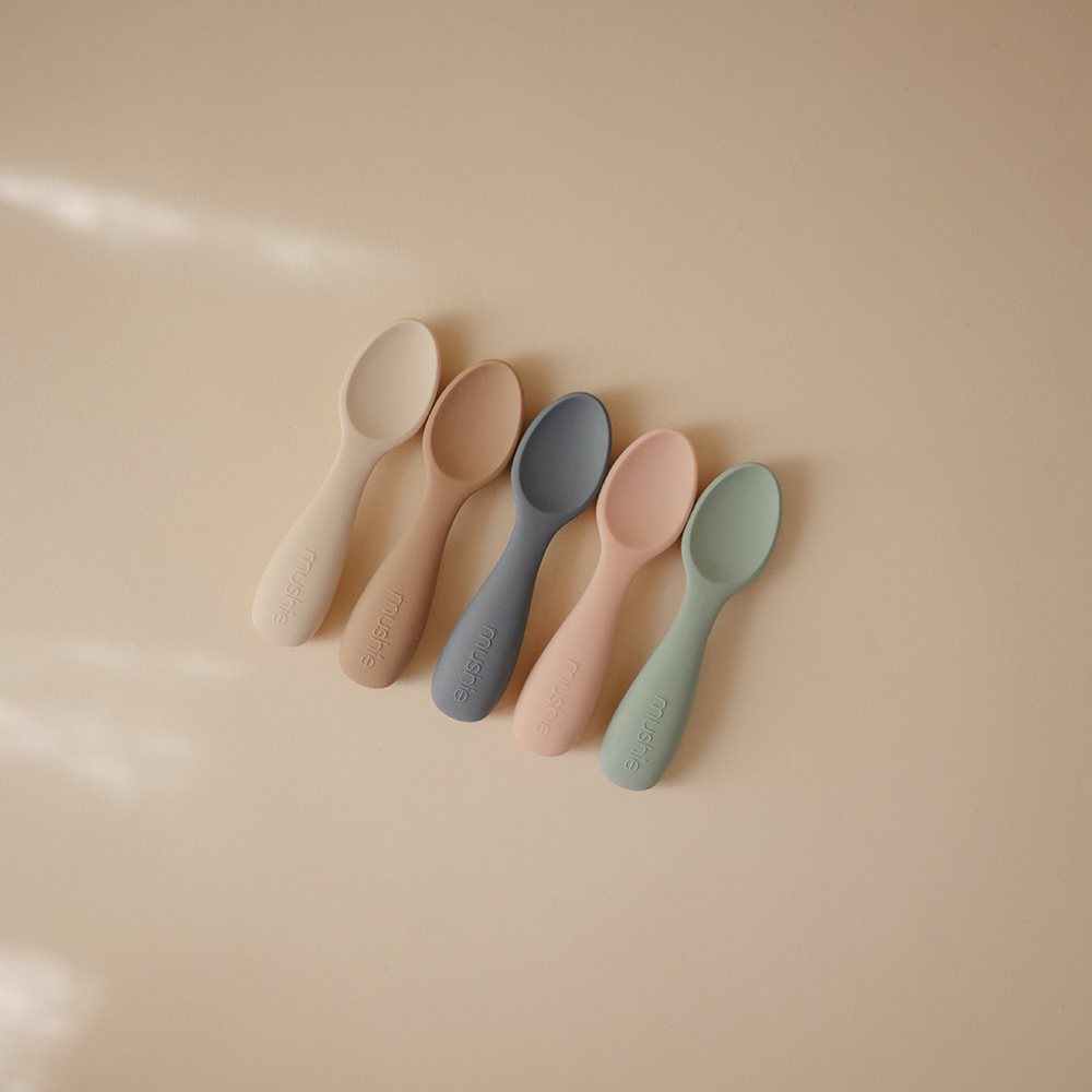 Mushie Παιδικά Μαχαιροπήρουνα Σιλικόνης Blush/Shifting Sand 2τμχ